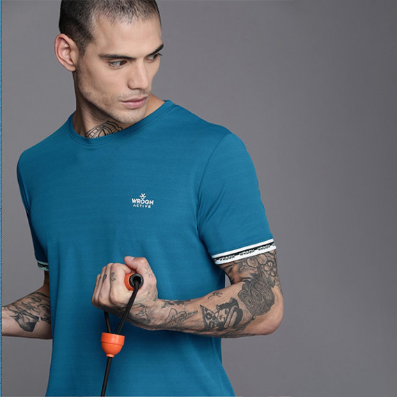 https://www.letshopz.com/products/men-teal-blue-brand-logo-printed-casual-t-shirt