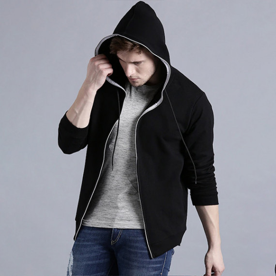 https://www.letshopz.com/products/men-black-solid-hooded-sweatshirt