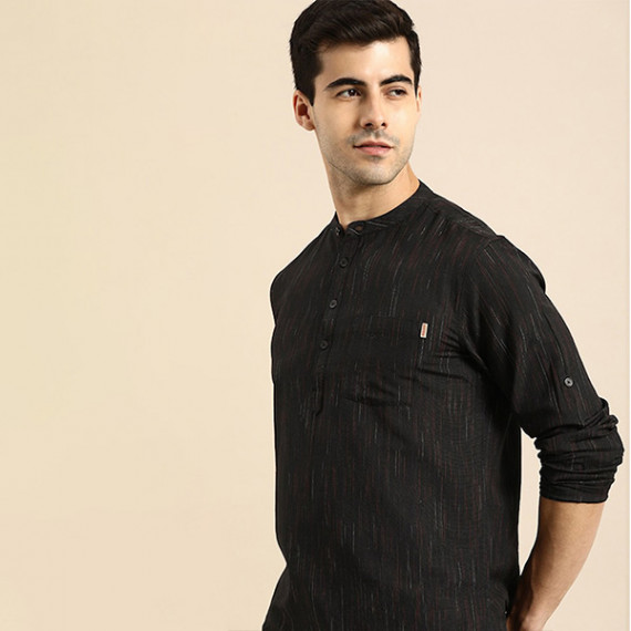 https://www.letshopz.com/products/men-black-woven-design-kurta