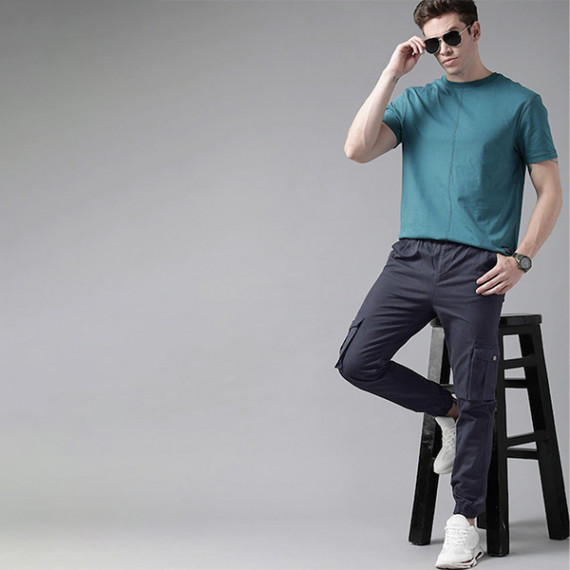 https://www.letshopz.com/products/men-navy-blue-solid-mid-rise-woven-pure-cotten-cargo-trousers
