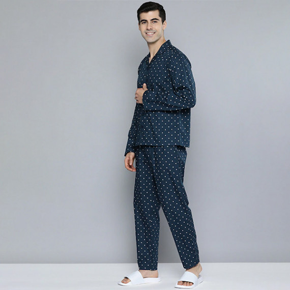 https://www.letshopz.com/products/men-navy-blue-white-printed-pure-cotton-night-suit