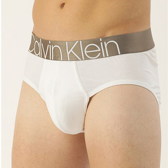 https://www.letshopz.com/products/men-white-solid-briefs-nb2536100