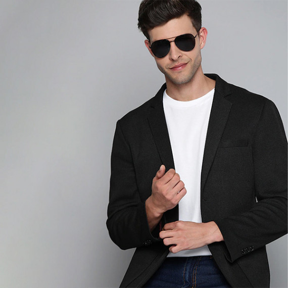 https://www.letshopz.com/products/men-black-textured-regular-fit-single-breasted-blazer
