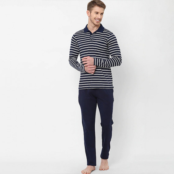 https://www.letshopz.com/products/men-navy-blue-white-printed-night-suit